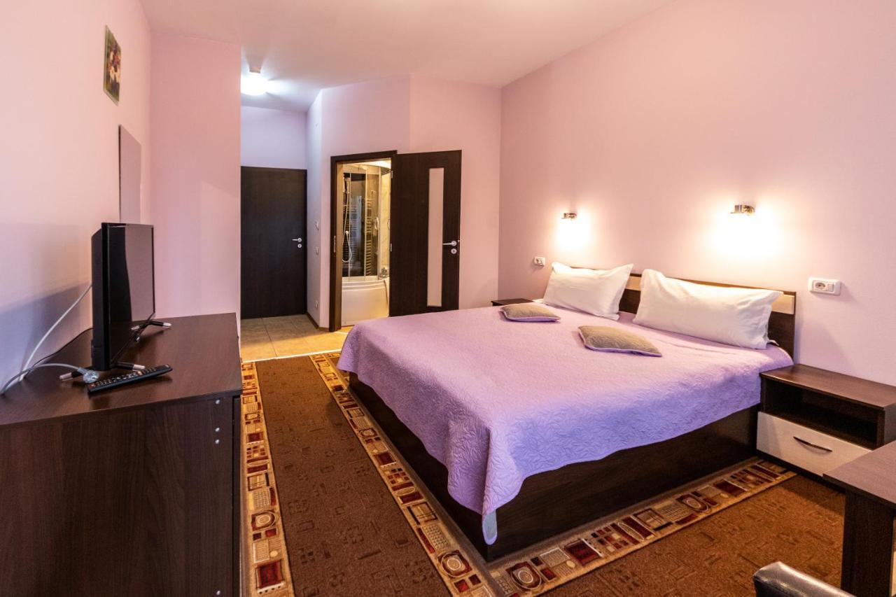 Pension Master Sinaia Buitenkant foto