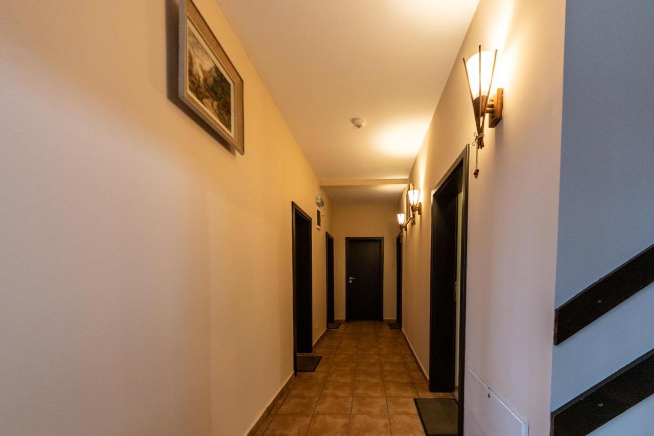 Pension Master Sinaia Buitenkant foto